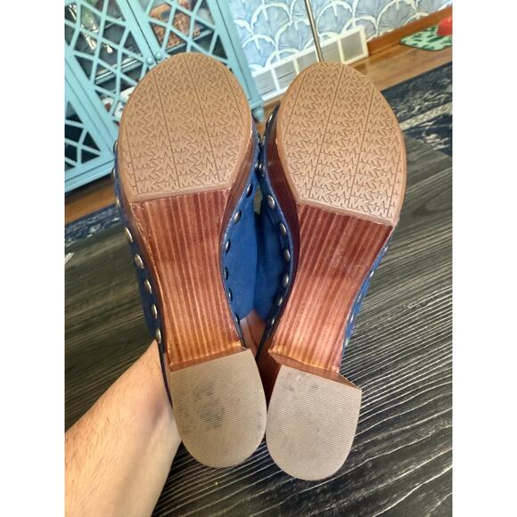 MICHAEL Michael Kors Clog Mule Sandal Sport Suede w/ Metal Studs Sz. 8 - Picture 3 of 10